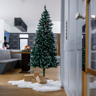 Vianočný stromček so šiškami, posnežený, 210cm, CHRISTMAS TYP 2 obr-1