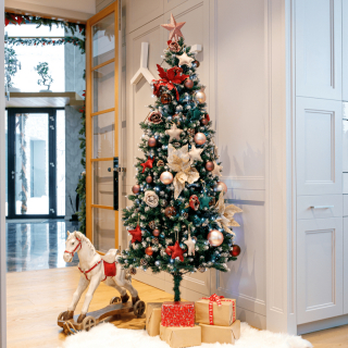 Vianočný stromček so šiškami, posnežený, 210cm, CHRISTMAS TYP 2 obr-4