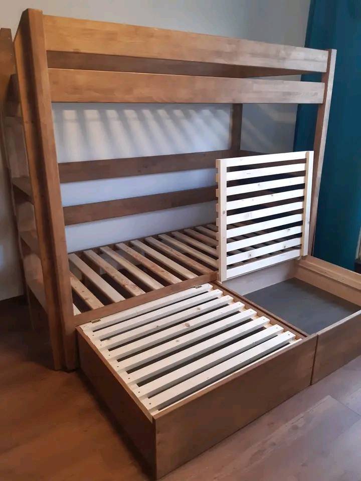 Poschodová posteľ 