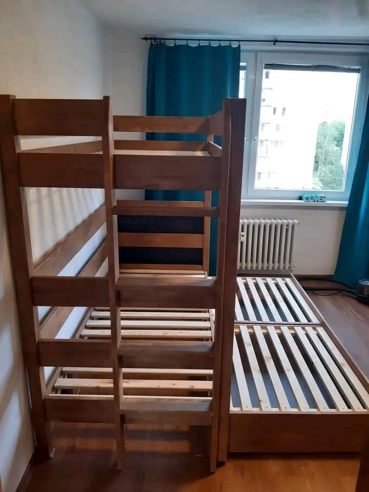 Poschodová posteľ 