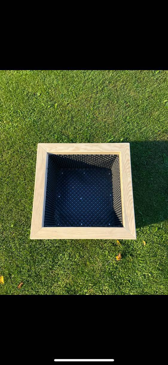 Drevené kvetináče 