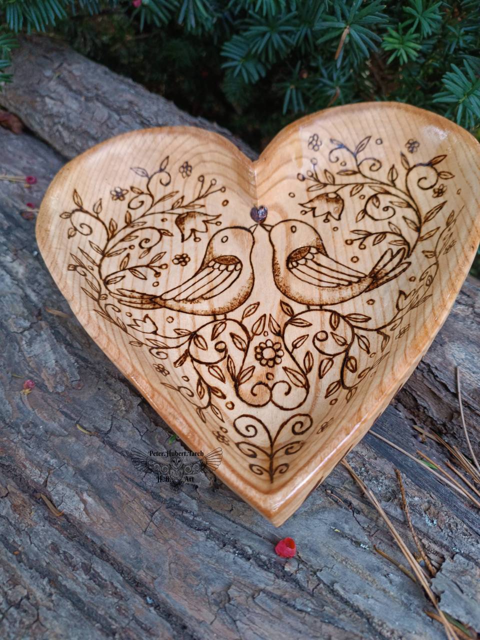Vtáčiky - drevená miska - srdce