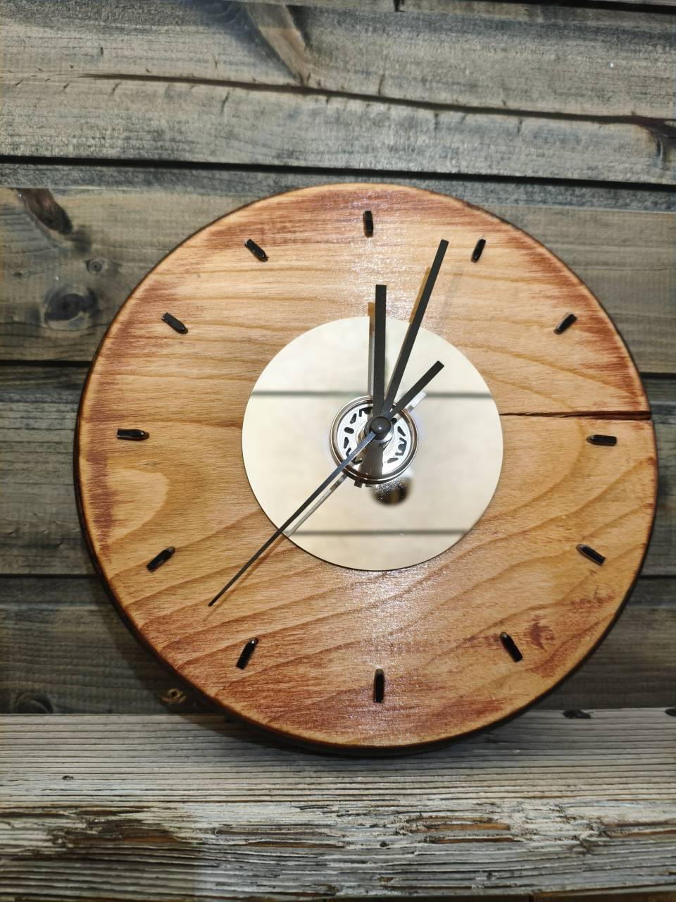 Hodinky nástenné okrúhle