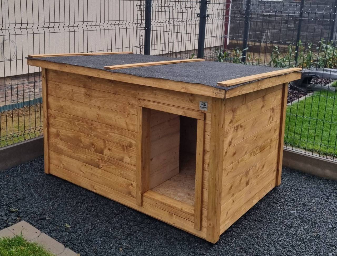 Zateplená  psia búda 