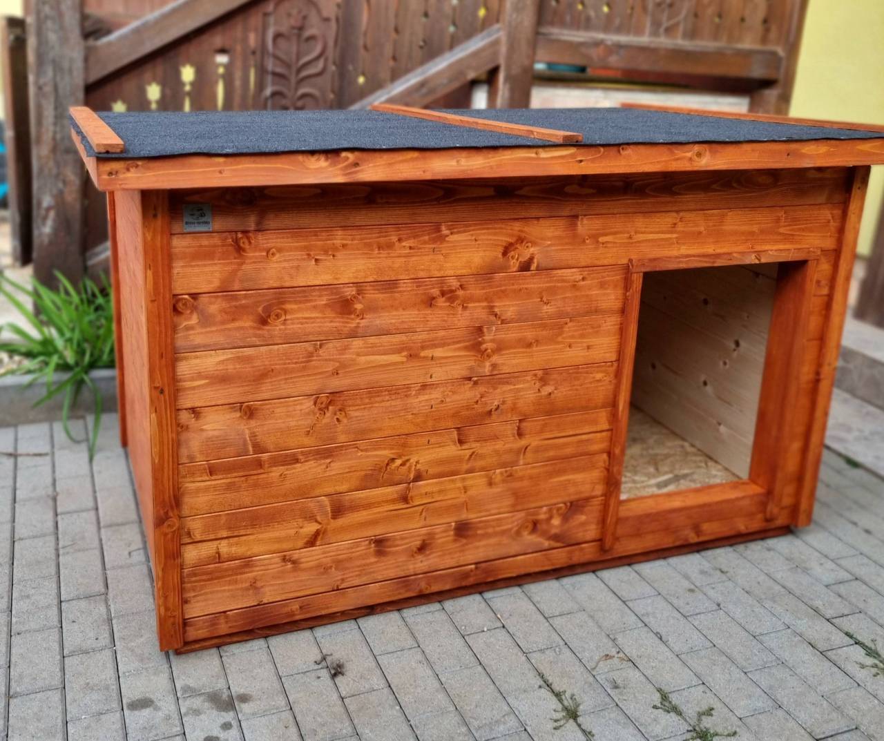 Zateplená  psia búda 