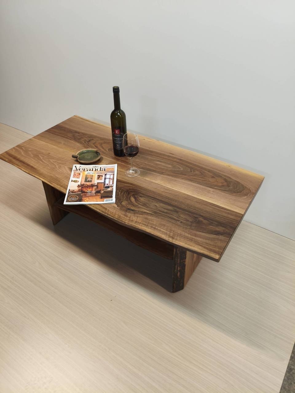 Stôl konferenčý masív 