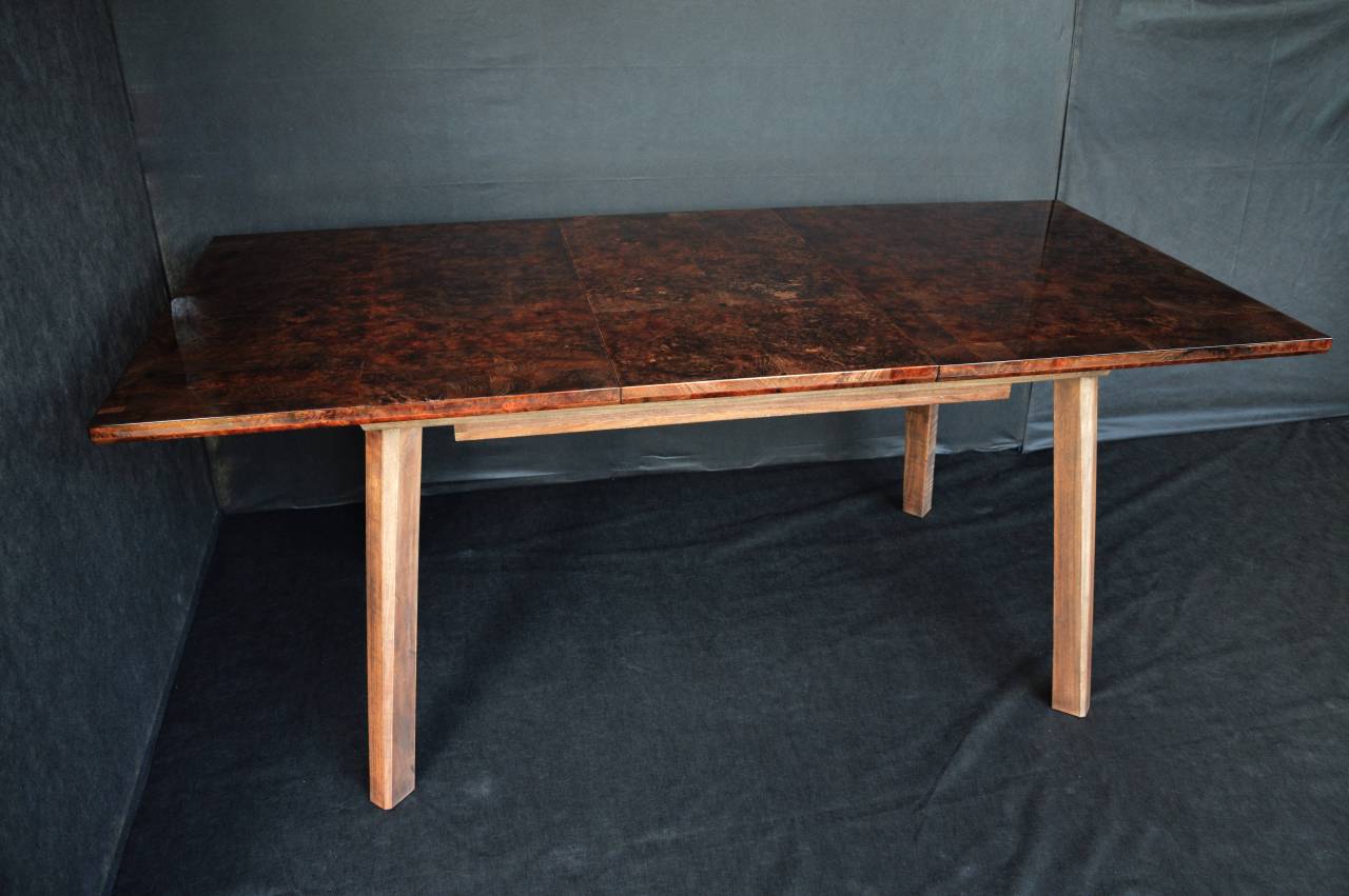 Epoxidový jedalenský stôl